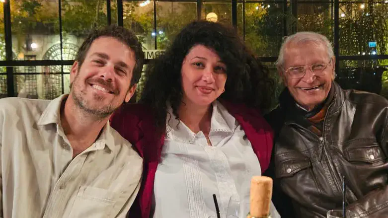 יוסי עם בתו שי לי ובעלה יהב