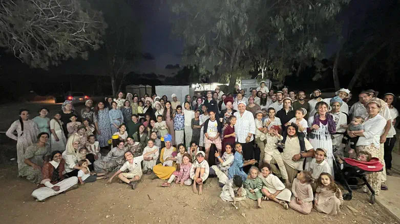 חגגו את שבועות מול עזה