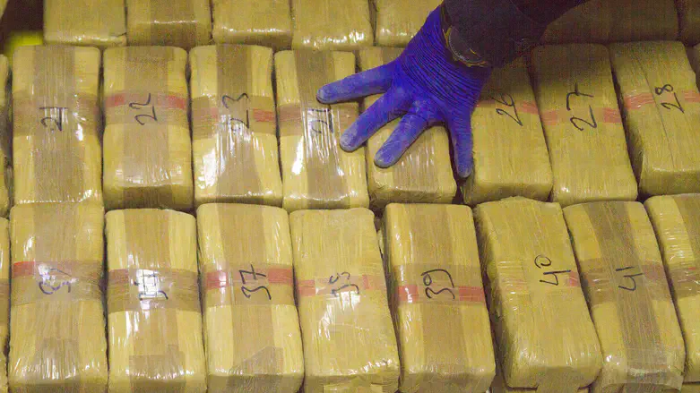 Smuggled drugs. Archive