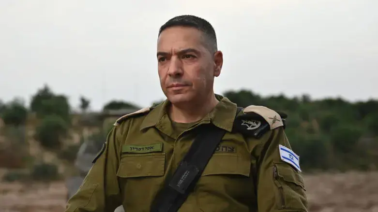 דובר צה"ל, תת-אלוף אפי דפרין