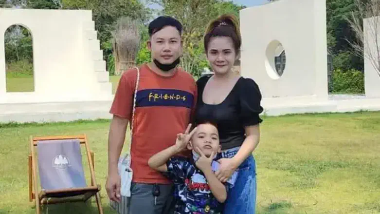 Nattapong Pinta and his family