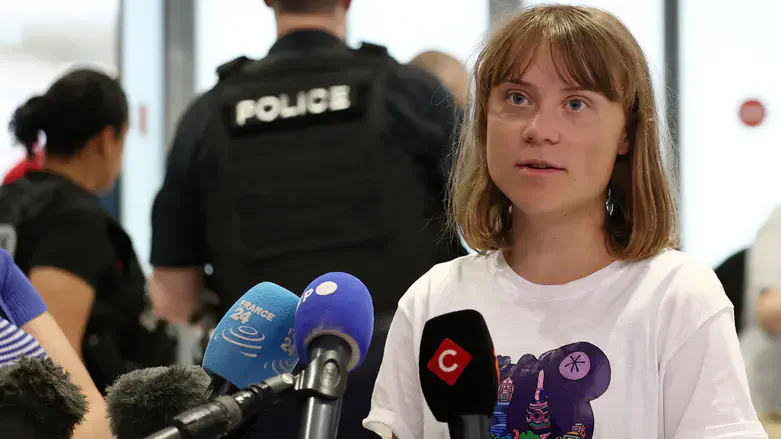 Greta Thunberg arrives at Paris airport