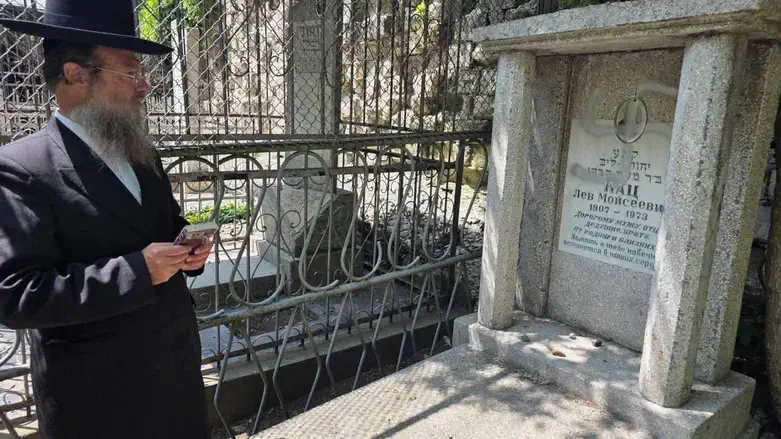 Rabbi Pinchas Zaltzman, Chief Rabbi of Moldova
