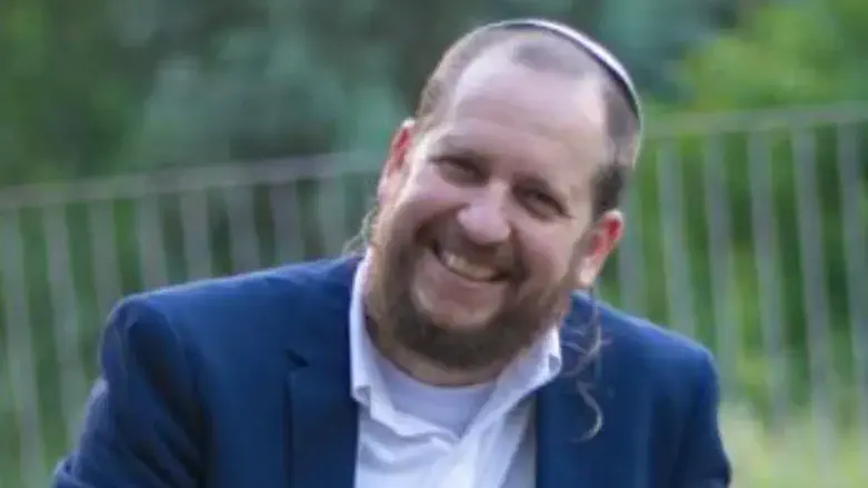 נדב רט