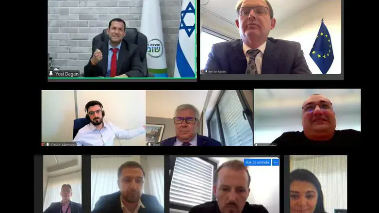 דגן בזום עם חברי הפרלמנט