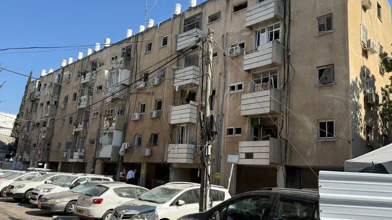 היתר תוך יממה לבניין שנפגע מהטיל