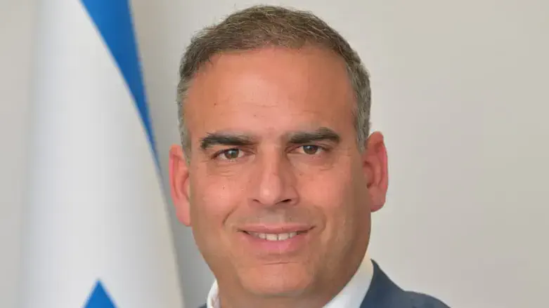 צחי דיקשטיין