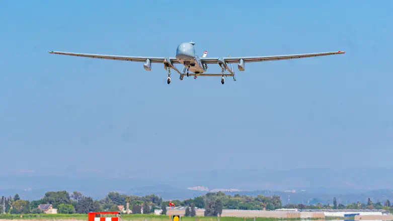 Армейский БПЛА. Иллюстрация