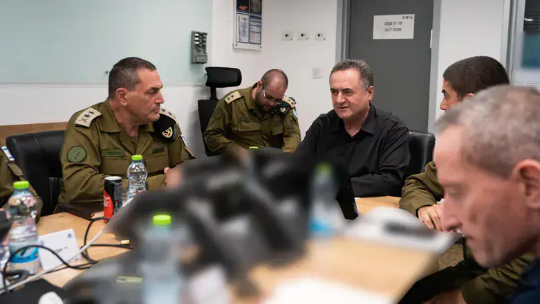 ישראל כ"ץ עם הרמטכ"ל אייל זמיר