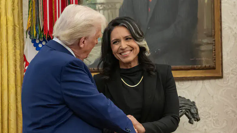 Tulsi Gabbard with President Trump