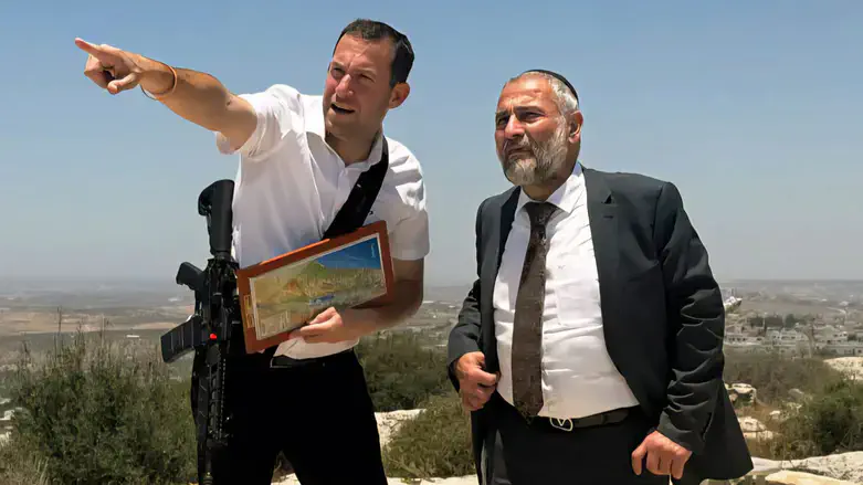 דגן ואבוטבול בשומרון
