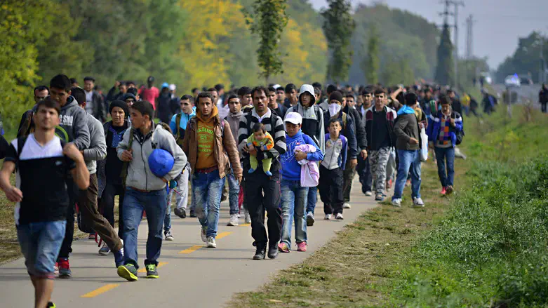 Refugees leaving Hungary