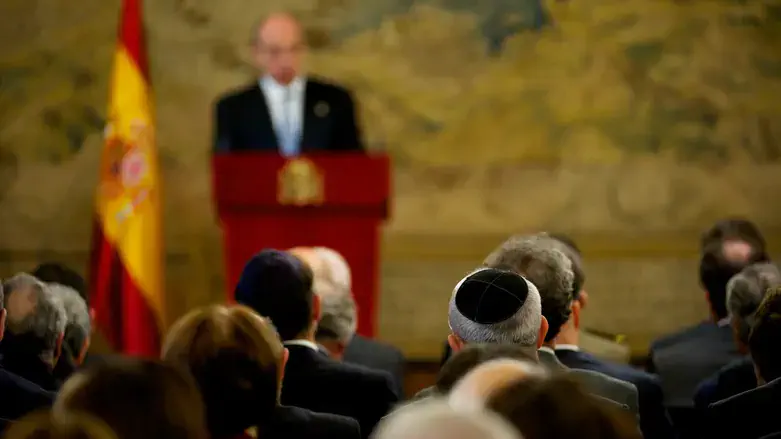 Ceremony at Spain's Royal Palace, Madrid, honors citizenship law for Sephardic Jews, 2015.