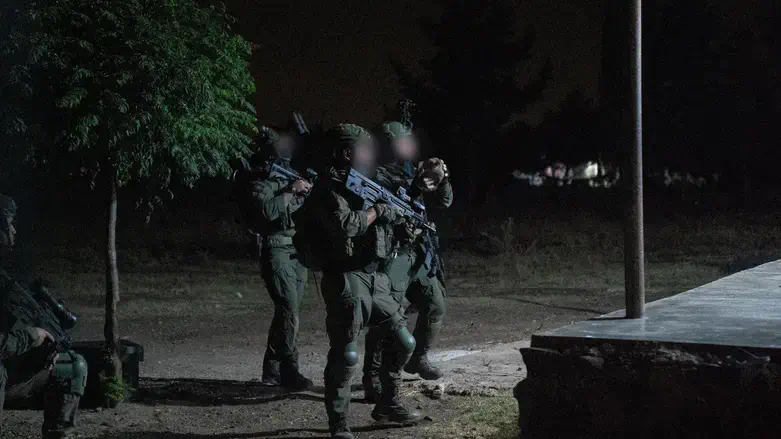 לוחמים בפעילות בסוריה