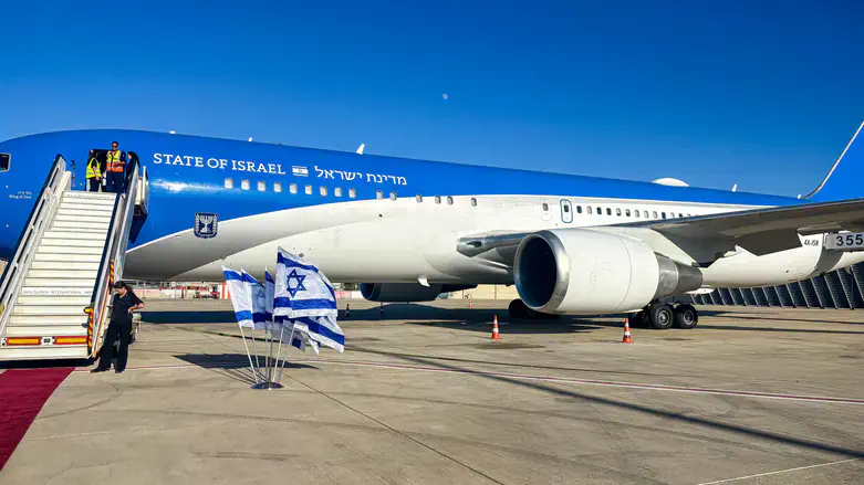 מטוס 'כנף ציון'