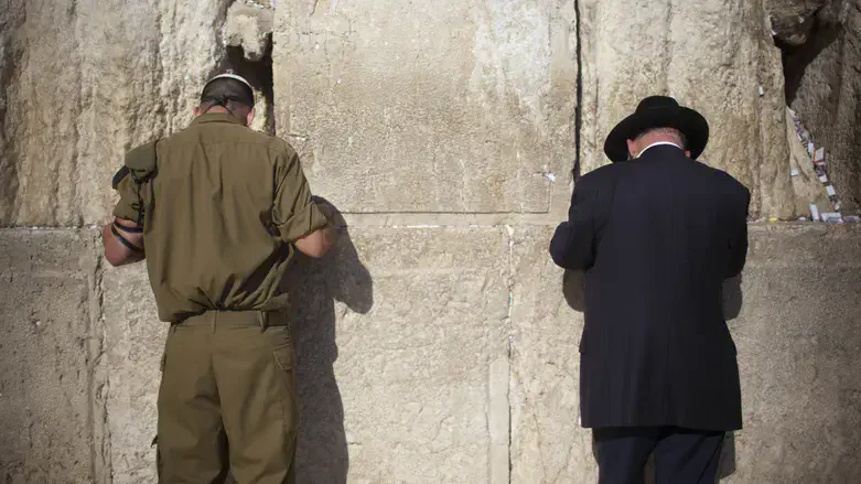 IDF soldier and haredi man, archive