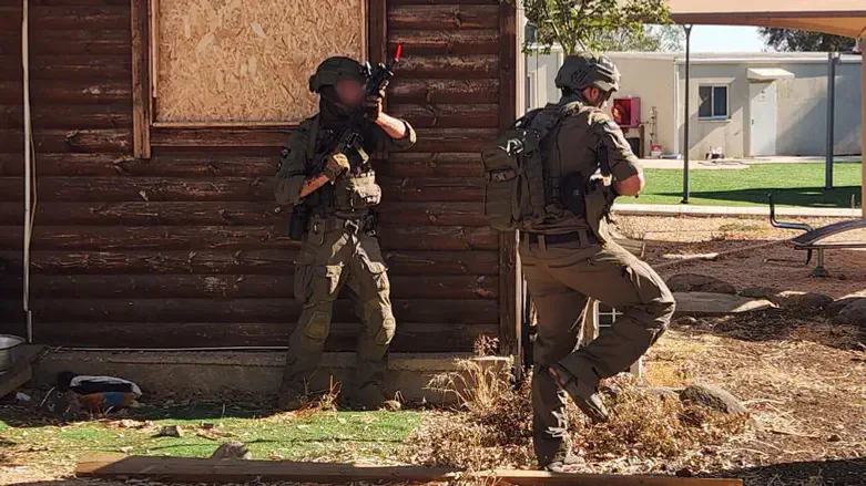 Учения на Голанах