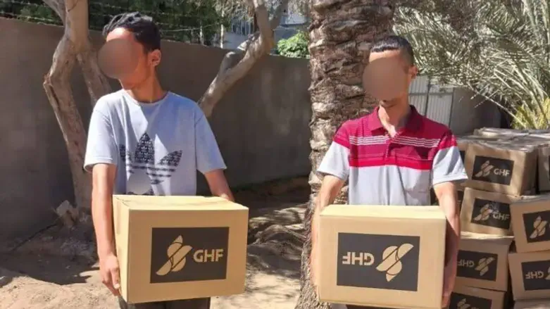 Gazans deliver GHF aid