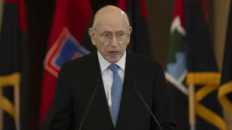 סטיוארט אייזנשטט