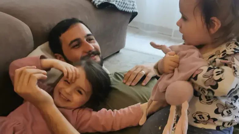 נחמן הרץ הי"ד וילדיו