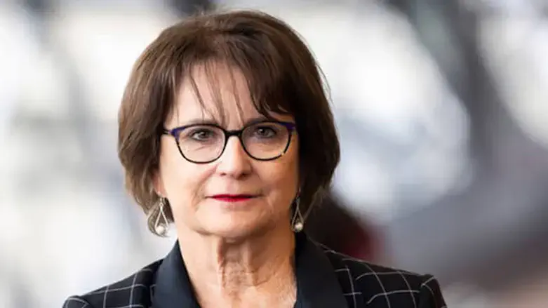 Deborah Lyons, Canadformer antisemitism envoy