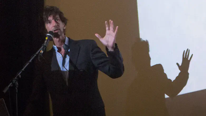 Итай Энгель