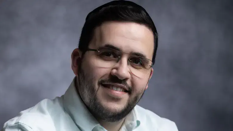 אברהם יהושע אינדיג