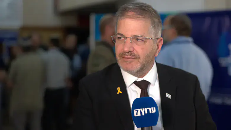 Minister Yoav Kisch