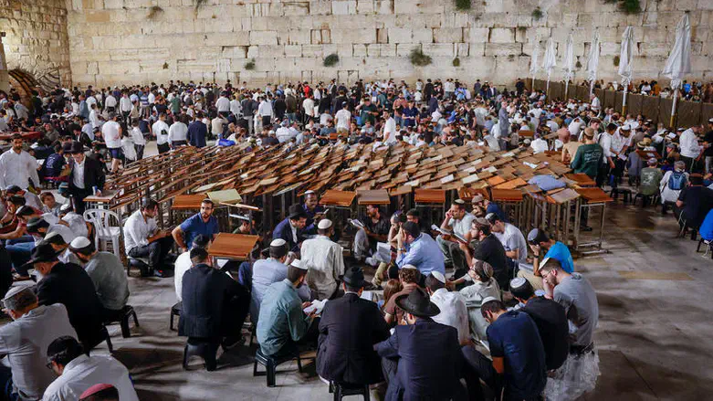 תשעה באב בכותל 2025