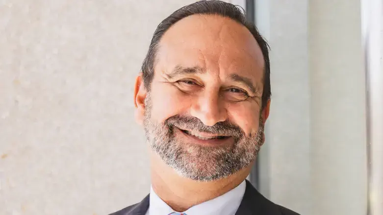 المحامي مايكل أرنشتاين