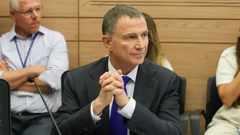 יולי אדלשטיין בדיון