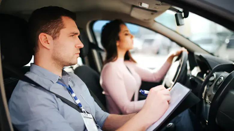 שיעור נהיגה