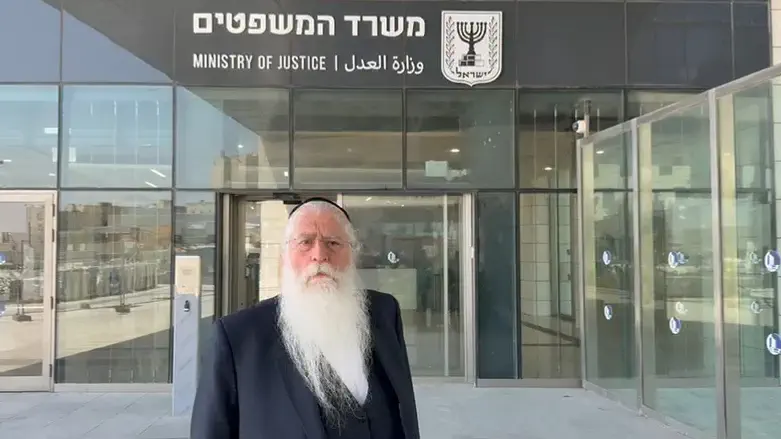 Meir Porush at the Justice Ministry
