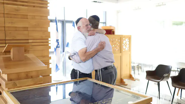 Rabbi Yaakov Medan with one of the students