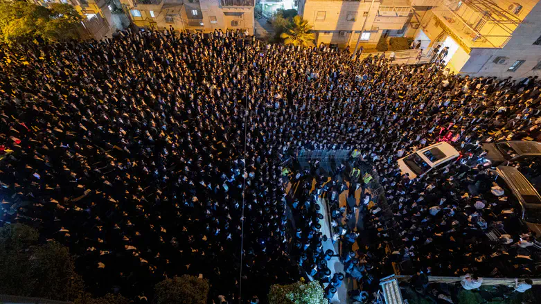 הלוויתו של הרב דויטש