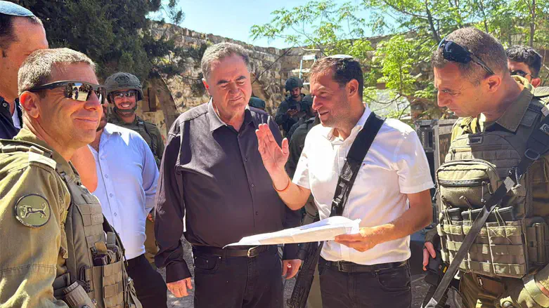 דגן עם השר כ"ץ