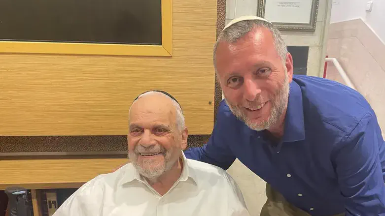 הרב בערל ויין עם הרב נתנאל אלישיב