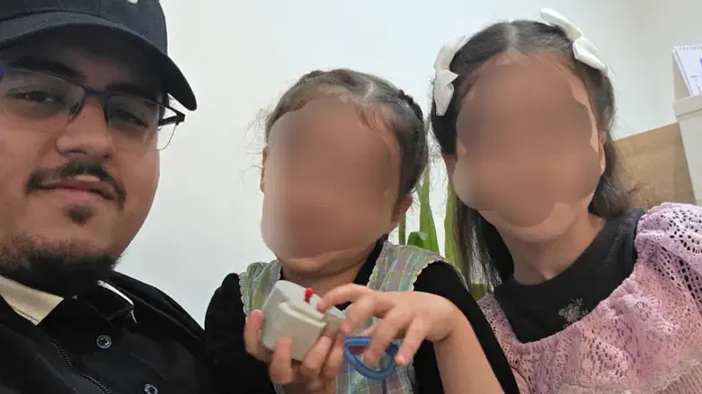 Йоэль и его сестры