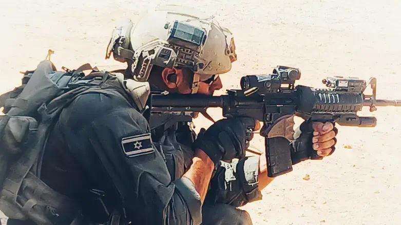 Ифтах Гетц во время оперативной деятельности