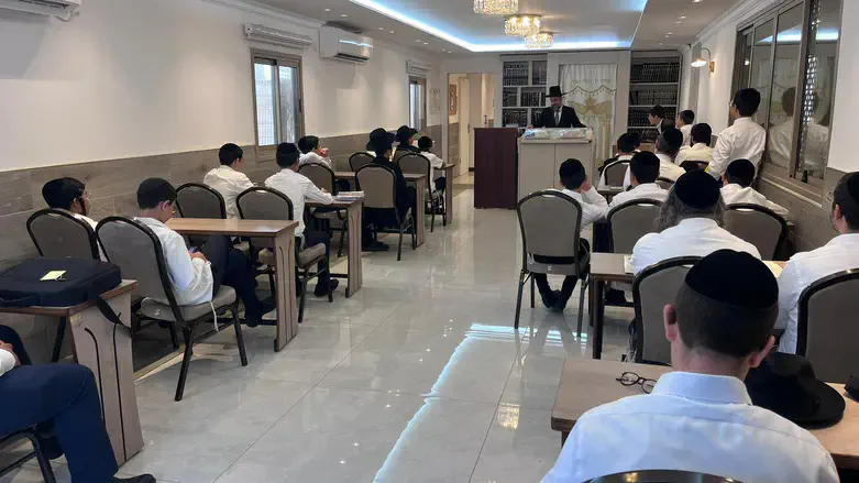 הרב גד רווח נושא דברים בסיום