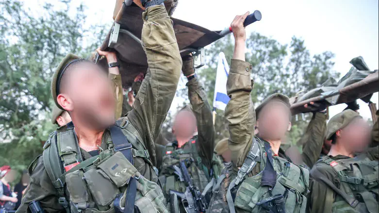 לוחמי גדוד 607