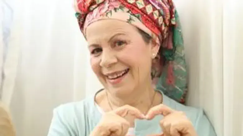 שרה אברמוביץ'