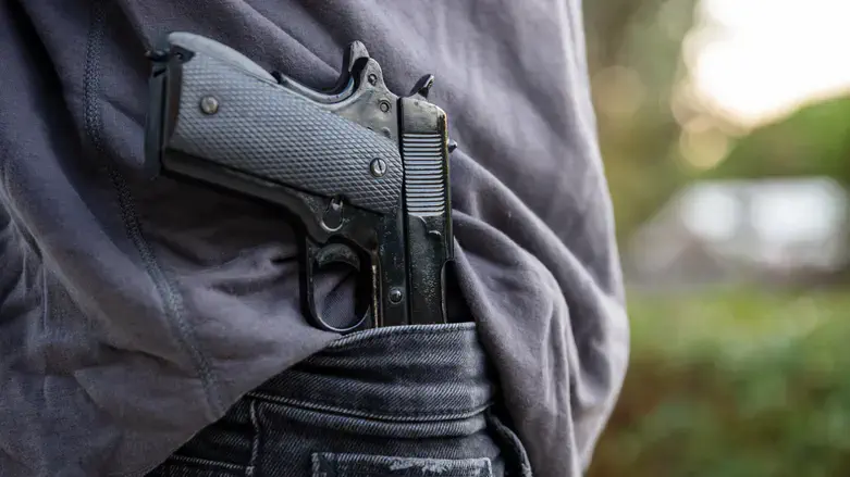 100 אלף אזרחים נוספים יקבלו רישיון נשק