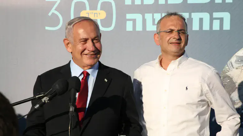 עם נתניהו. שי אלון