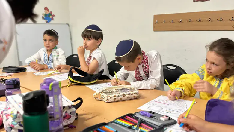 תלמידים בבית הספר אור אבנר