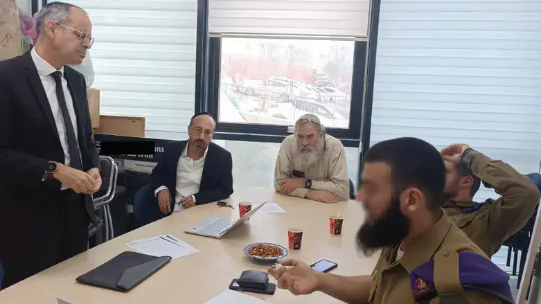 מתוך העלון שפרסמו ב'חוננו'