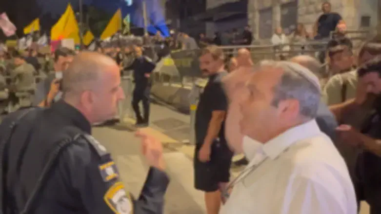 Kariv and the officer