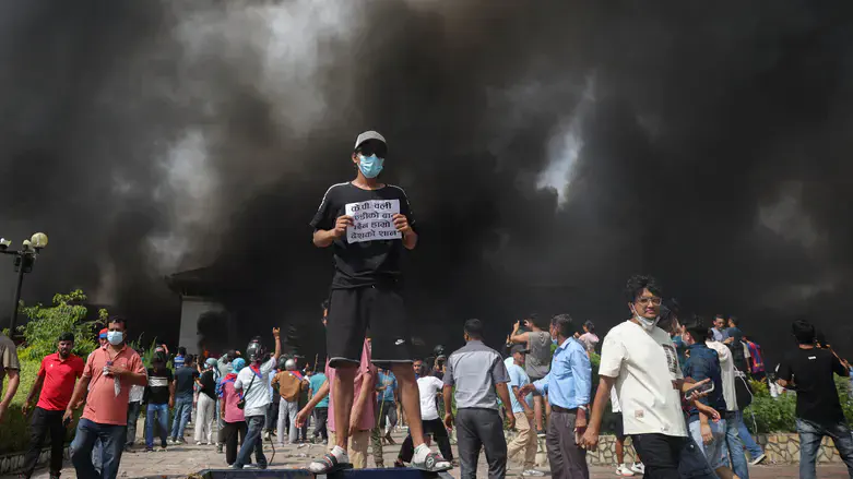 Протесты в Непале
