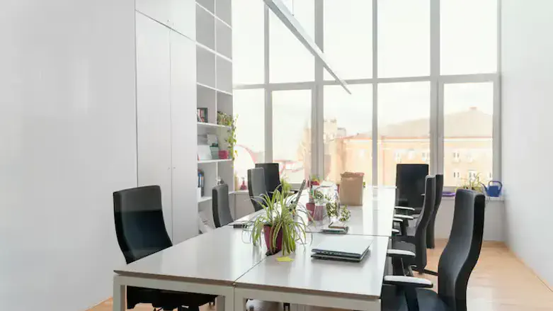 Glass office partitions