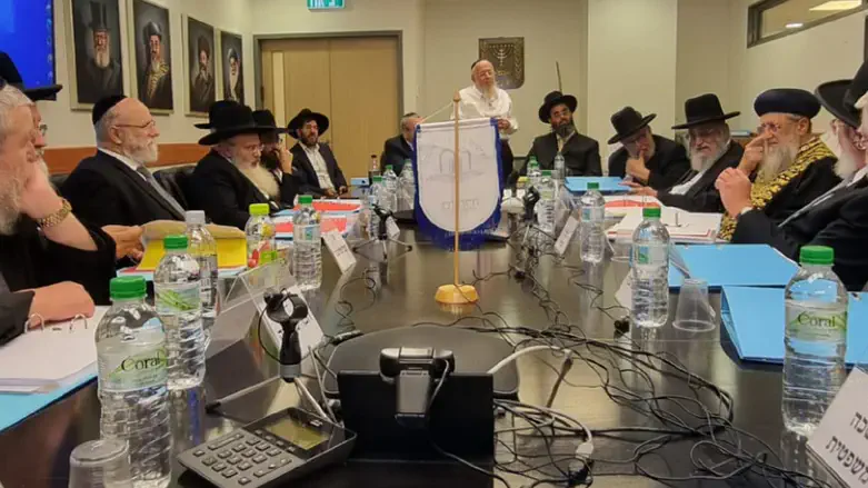 הדיון ברבנות